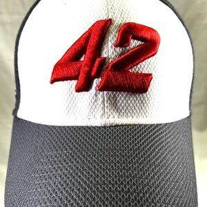 Hat NASCAR Kyle Larson Target Chip Ganassi Racing #42 New Era 39Thirty Size S/M